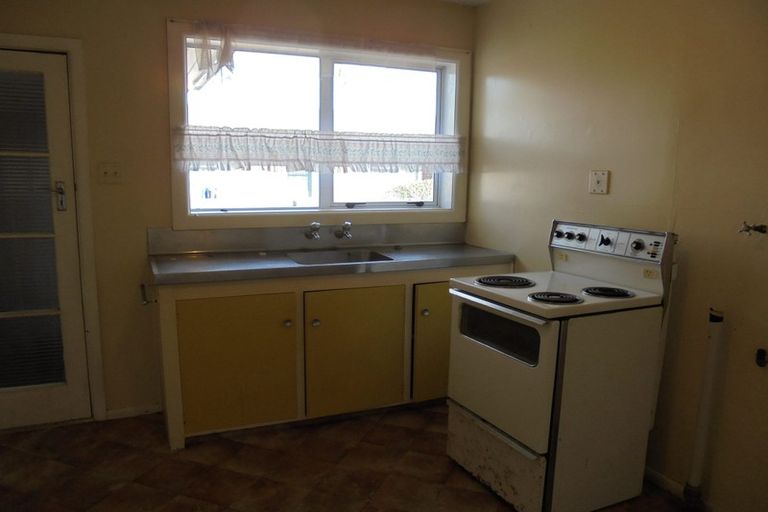 Photo of property in 3/944 Colombo Street, St Albans, Christchurch, 8014