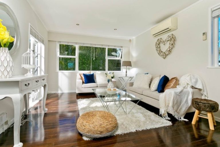 Photo of property in 51 Sycamore Drive, Sunnynook, Auckland, 0620