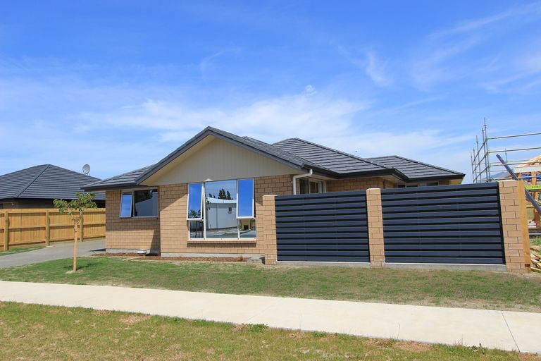 Photo of property in 2 Caproni Road, Burleigh, Blenheim, 7201