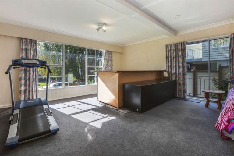 Photo of property in 12 Balliol Drive, Tawa, Wellington, 5028
