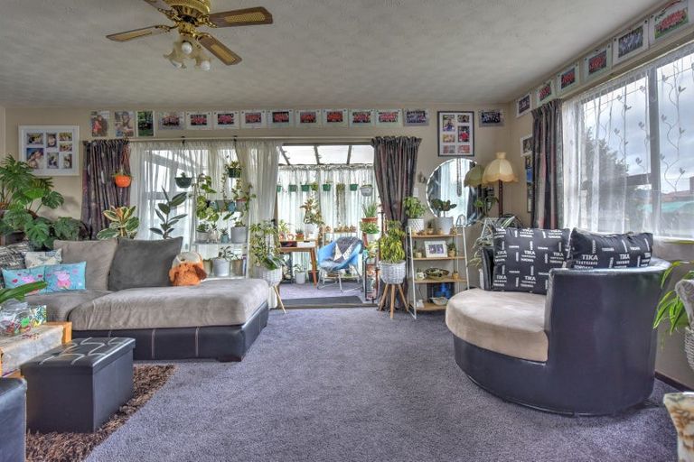 Photo of property in 22 Lawrence Street, East Gore, Gore, 9710