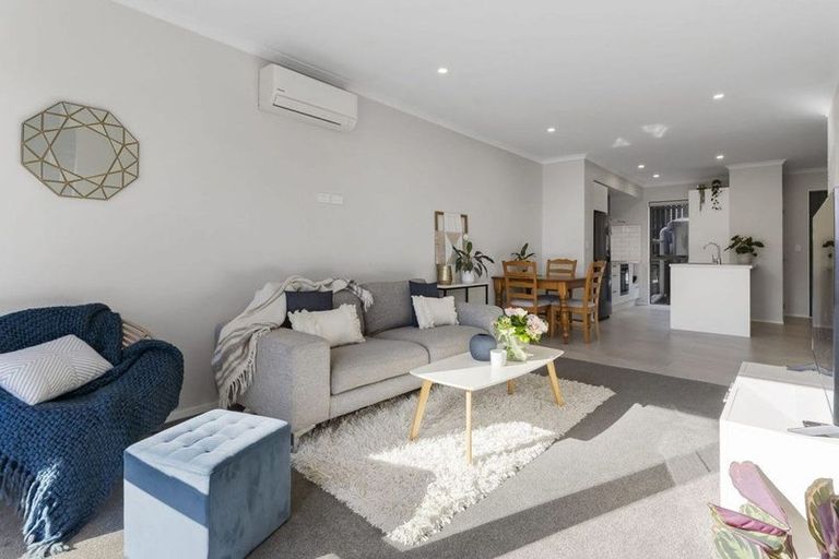 Photo of property in 12 Tarakoi Road, Hobsonville, Auckland, 0616