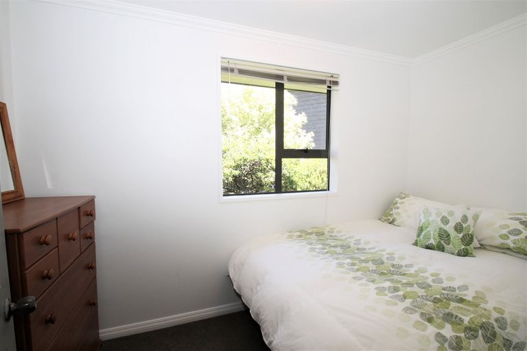 Photo of property in 16 Hogan Place, Fairfield, Dunedin, 9018