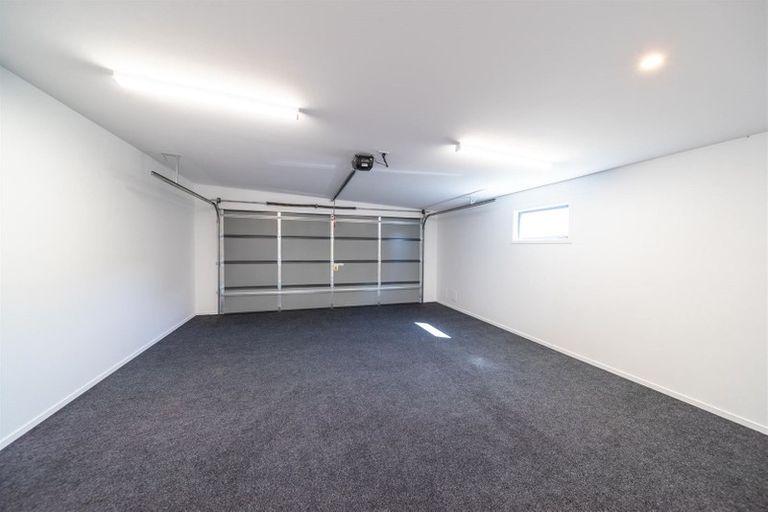 Photo of property in 2 Soudley Court, Jacks Point, Queenstown, 9371