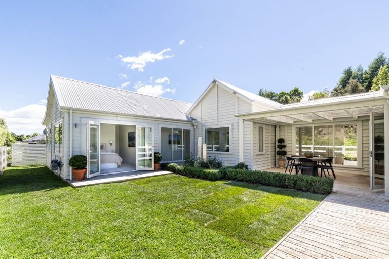 Photo of property in 12 Taruna Place, Havelock North, 4130