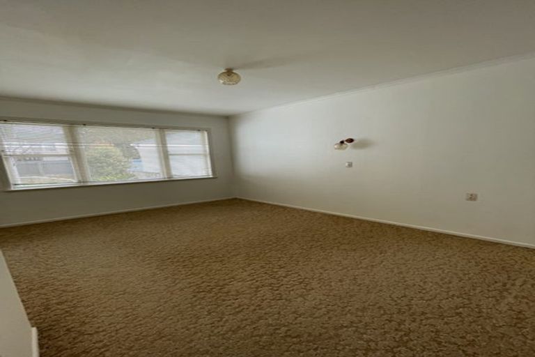 Photo of property in 6 Ely Place, Levin, 5510