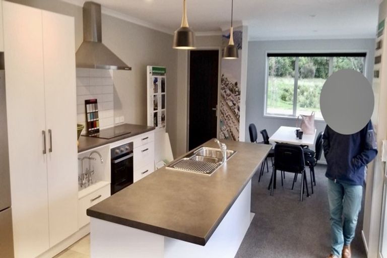 Photo of property in 1 Tradewinds Drive, Whitby, Porirua, 5024