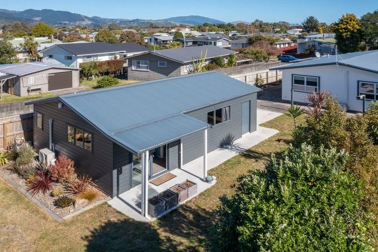 Photo of property in 71 Donovan Road, Paraparaumu Beach, Paraparaumu, 5032