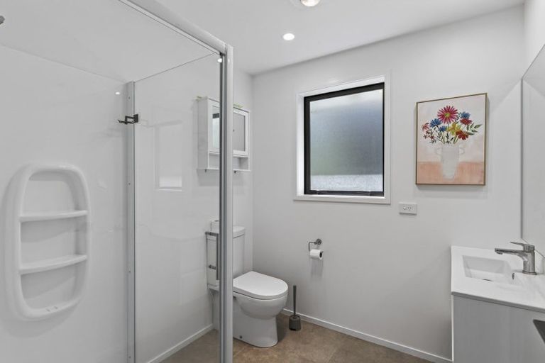 Photo of property in 6b Clerke Place, Marfell, New Plymouth, 4310
