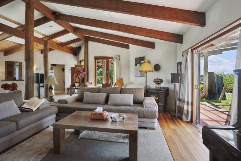 Photo of property in 90 Cedar Terrace, Stanmore Bay, Whangaparaoa, 0932