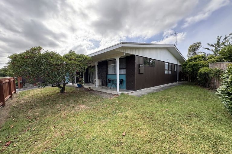 Photo of property in 70 Belvedere Avenue, Waikanae, 5036