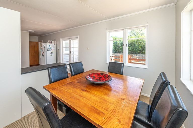 Photo of property in 70 Purnell Street, College Estate, Whanganui, 4500