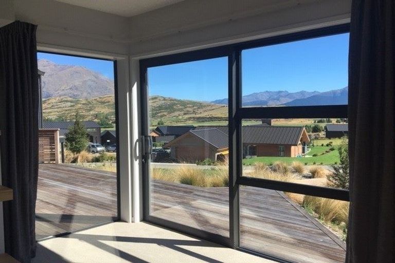 Photo of property in 86 Jacks Point Rise, Jacks Point, Queenstown, 9371