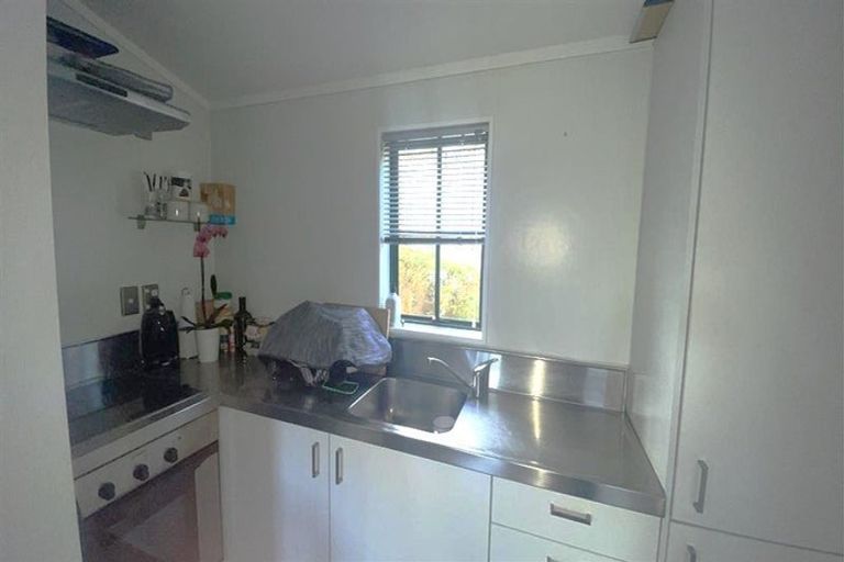 Photo of property in 2/9 Montgomery Street, Stokes Valley, Lower Hutt, 5019