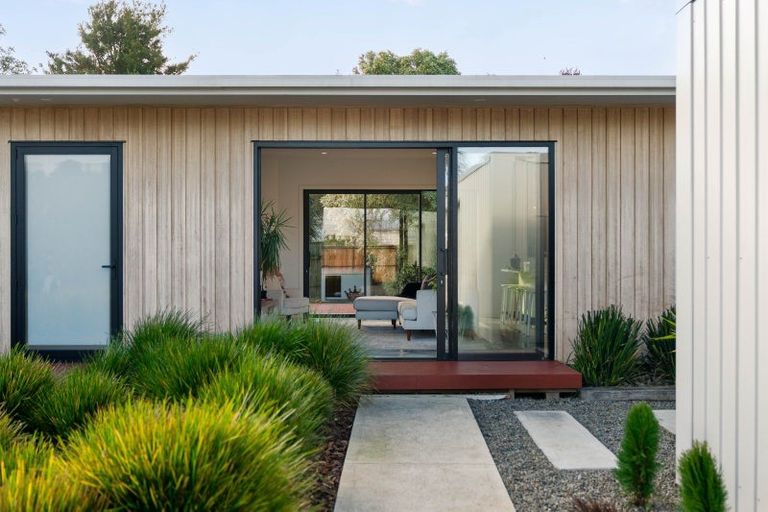 Photo of property in 10 Colville Street, Masterton, 5810