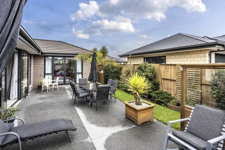 Photo of property in 2 Pukeko Place, Rangiora, 7400