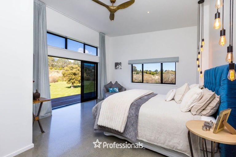 Photo of property in 49 Mount Marua Drive, Maymorn, Upper Hutt, 5018