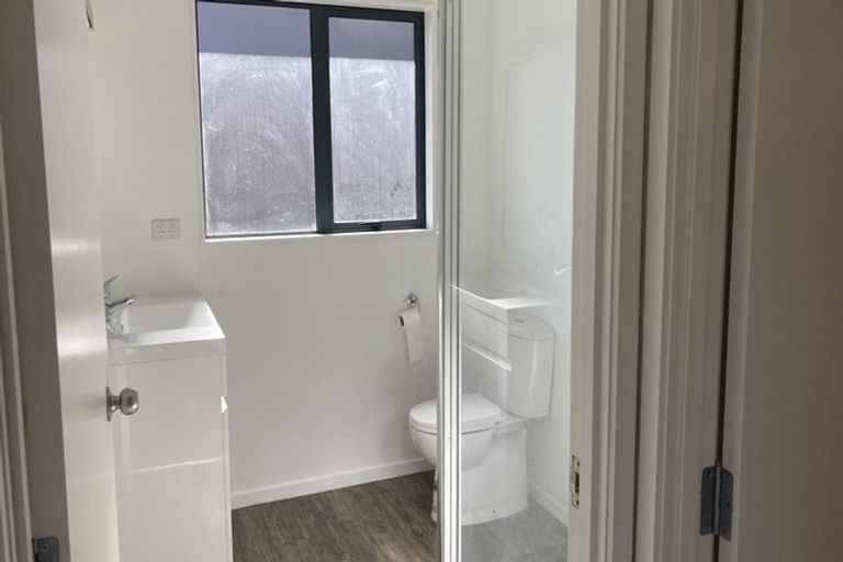 Photo of property in 30 Redwood Drive, Massey, Auckland, 0614