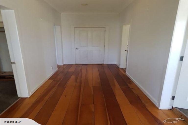 Photo of property in 18 Mudie Street, Alicetown, Lower Hutt, 5010