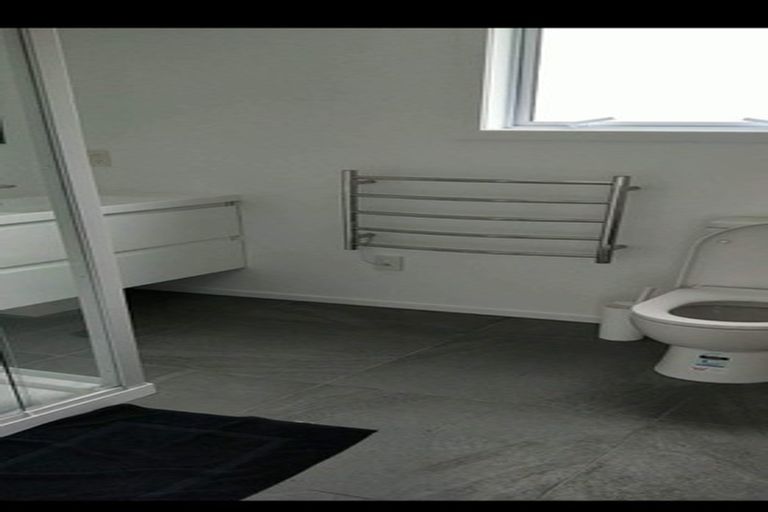 Photo of property in 2 Bell Street, Tawa, Wellington, 5028