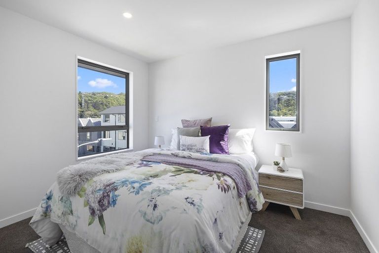 Photo of property in 32 John Street, Stokes Valley, Lower Hutt, 5019