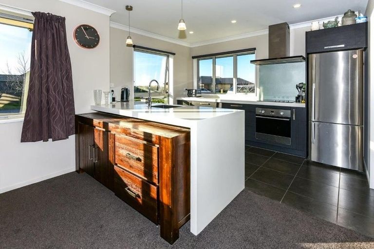 Photo of property in 6 Dundee Close, Darfield, 7510