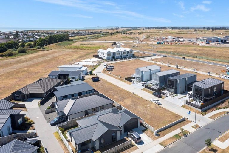 Photo of property in 22 Rehua Way, Papamoa, 3118