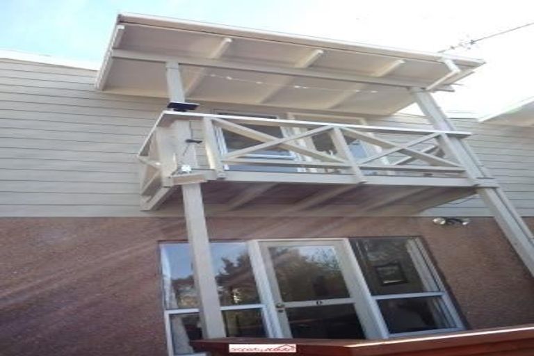 Photo of property in 19d London Street, Dunedin Central, Dunedin, 9016