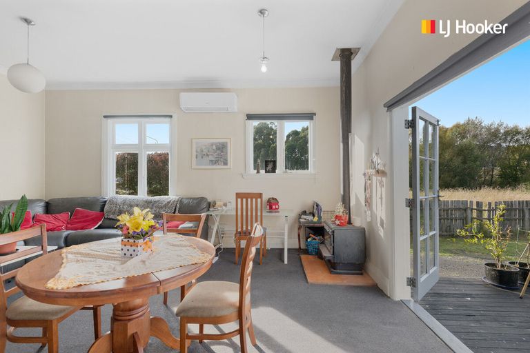 Photo of property in 282 Main South Road, Green Island, Dunedin, 9018