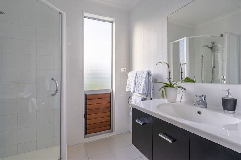 Photo of property in 55 Bannings Way, Hobsonville, Auckland, 0618