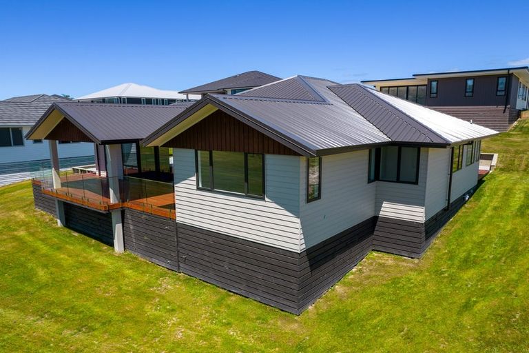 Photo of property in 40 Admiralty Drive, Haruru, 0204