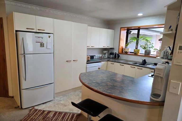 Photo of property in 2/18 Hare Street, Ilam, Christchurch, 8041