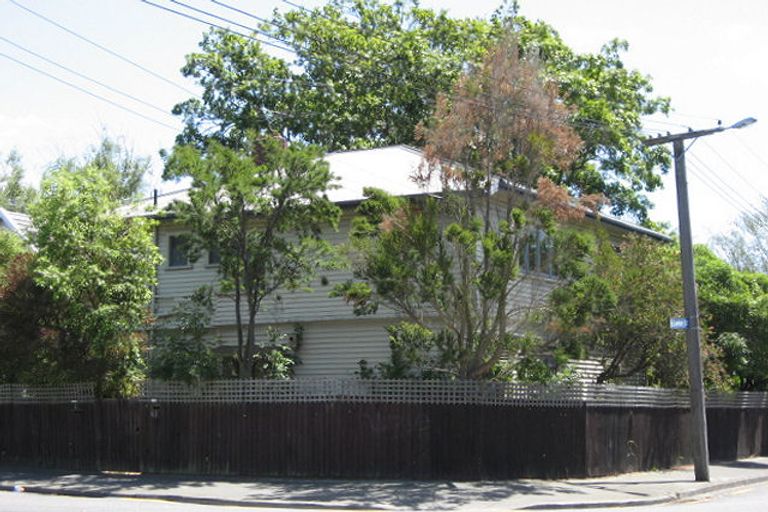 Photo of property in 61 Carlton Mill Road, Merivale, Christchurch, 8014