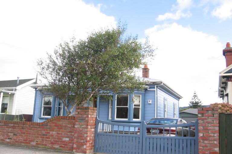 Photo of property in 27 Bay Street, Petone, Lower Hutt, 5012
