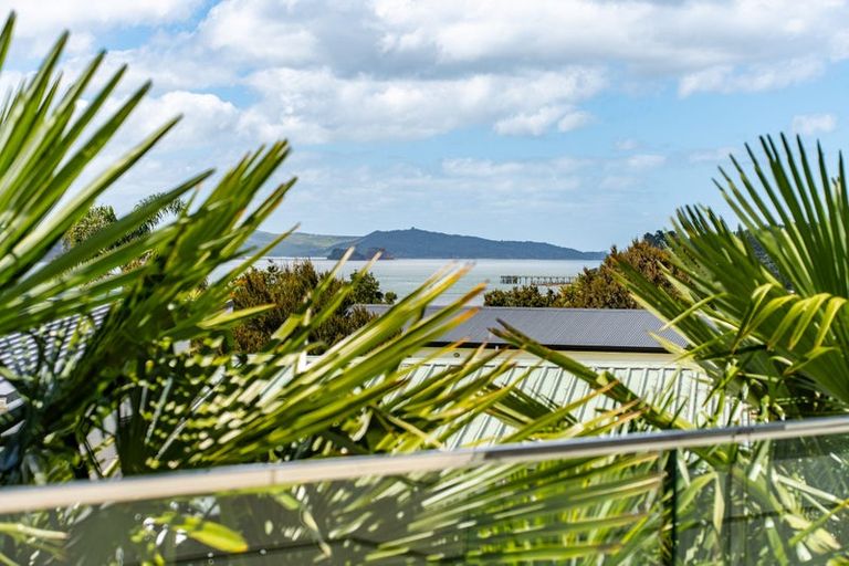 Photo of property in 28 Mariner Cove Road, Tinopai, 0593