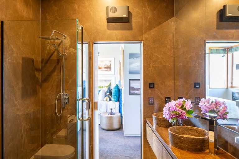 Photo of property in 27 Edinburgh Drive, Queenstown, 9300