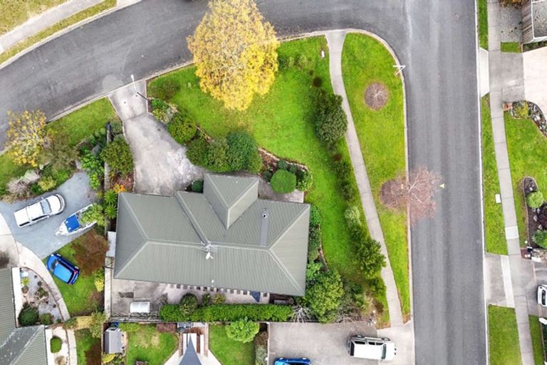 Photo of property in 1 Longfields Road, Brightwater, 7022