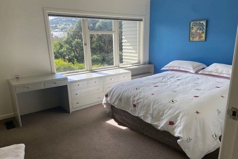 Photo of property in 11 Randwick Road, Northland, Wellington, 6012