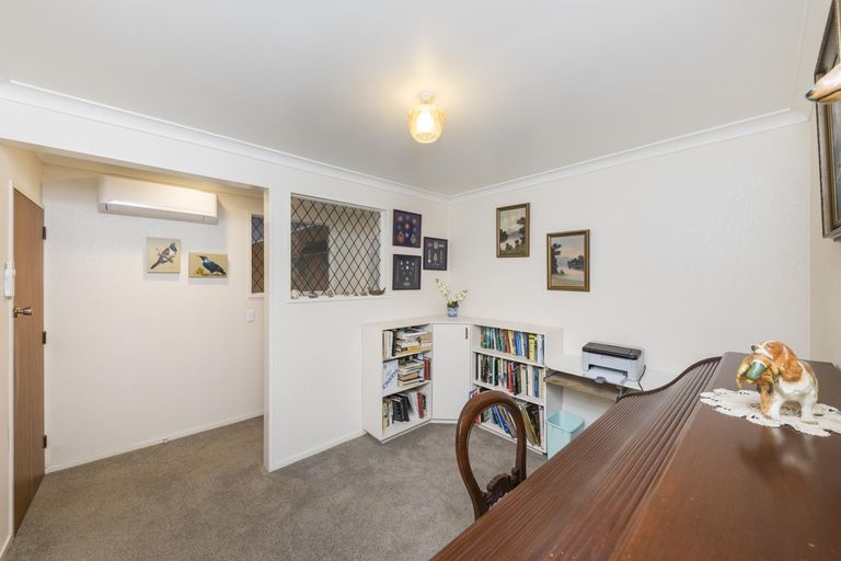 Photo of property in 402 Albert Street, Hokowhitu, Palmerston North, 4410