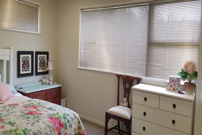 Photo of property in 20 Freya Place, Torbay, Auckland, 0630