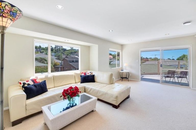 Photo of property in 50 Crestview Place, Browns Bay, Auckland, 0630