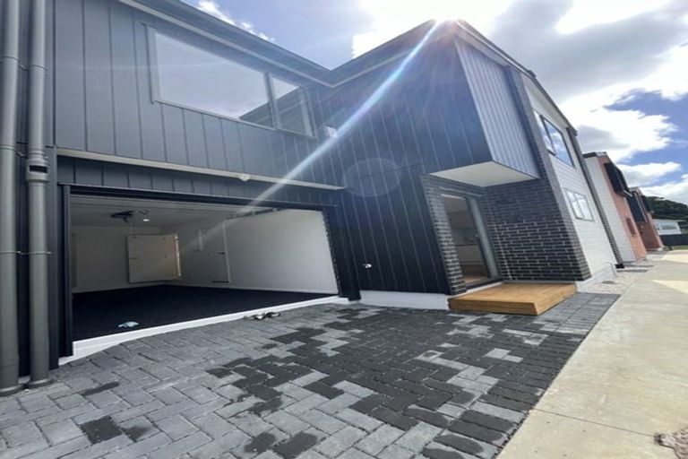 Photo of property in 28b Greenmeadows Avenue, Manurewa East, Auckland, 2102