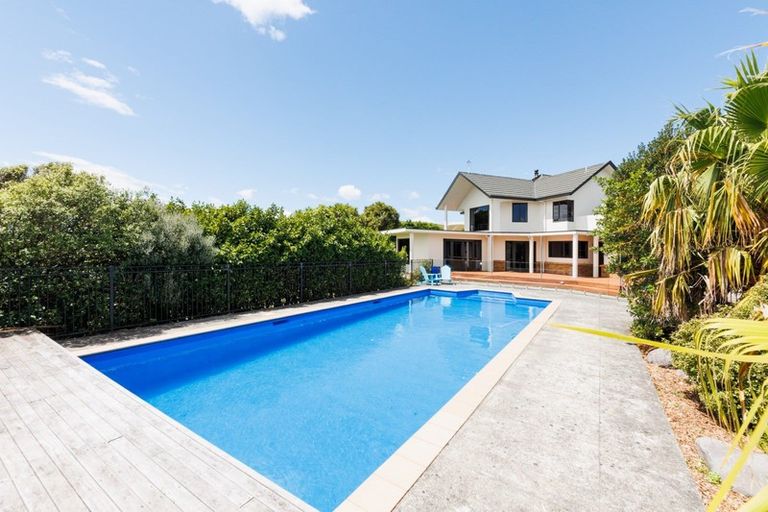 Photo of property in 80 Ngahere Park Road, Turitea, Palmerston North, 4472