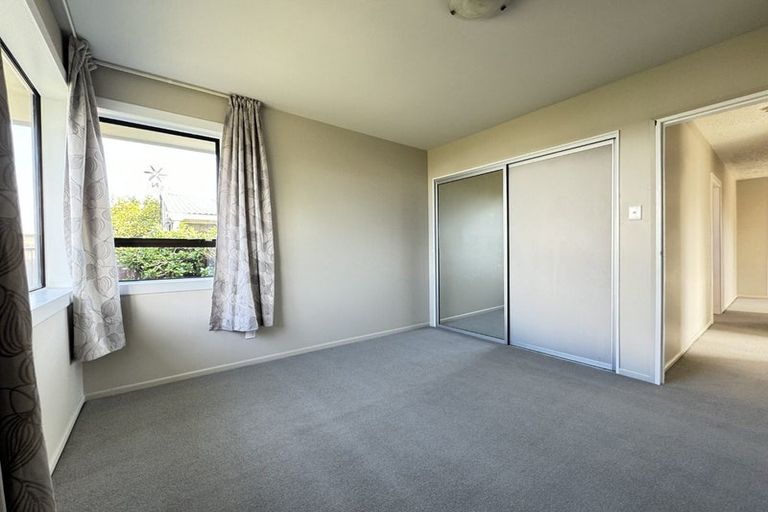 Photo of property in 11 Whelan Place, Hei Hei, Christchurch, 8042