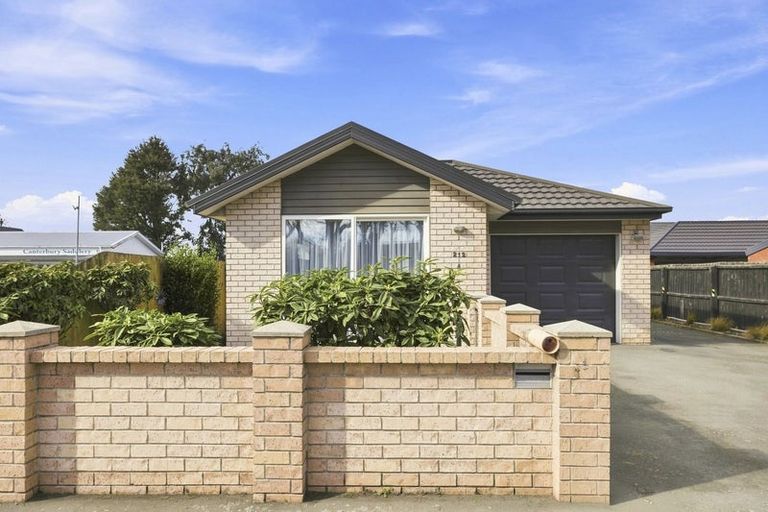 Photo of property in 212a Racecourse Road, Sockburn, Christchurch, 8042