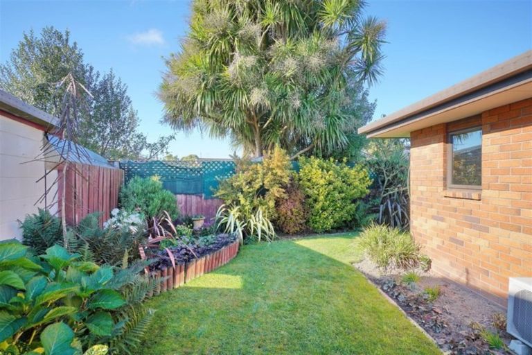 Photo of property in 22 Wanaka Place, Mairehau, Christchurch, 8052