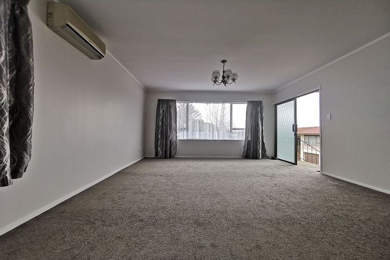Photo of property in 1/320 Pakuranga Road, Pakuranga Heights, Auckland, 2010