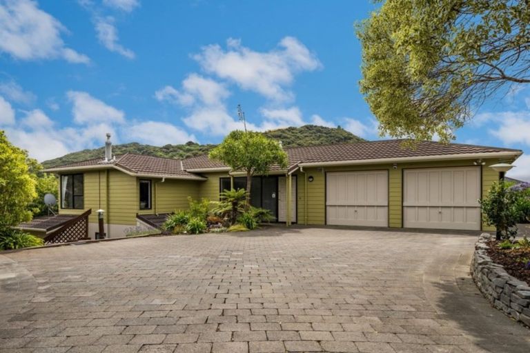 Photo of property in 31 Observatory Close, Whitby, Porirua, 5024