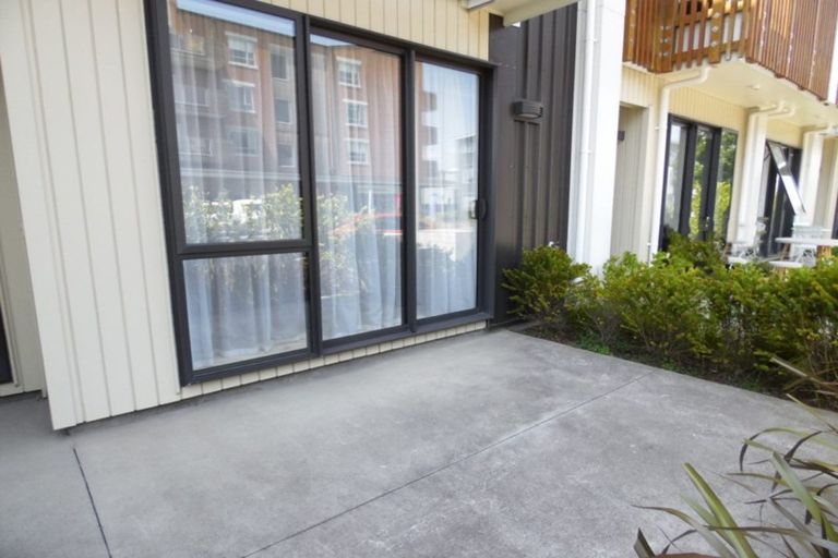 Photo of property in 213 Hobsonville Point Road, Hobsonville, Auckland, 0616
