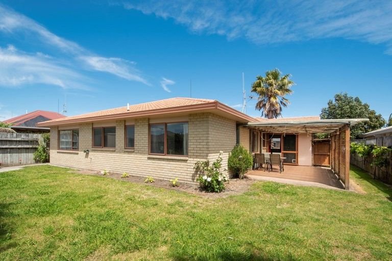 Photo of property in 45 Summerland Crescent, Papamoa Beach, Papamoa, 3118